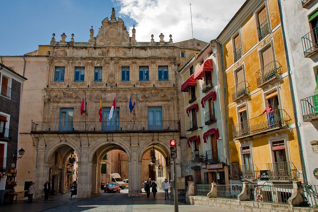 El Ayuntamiento de Cuenca aprueba una moción en defensa de los derechos de los guardias civiles