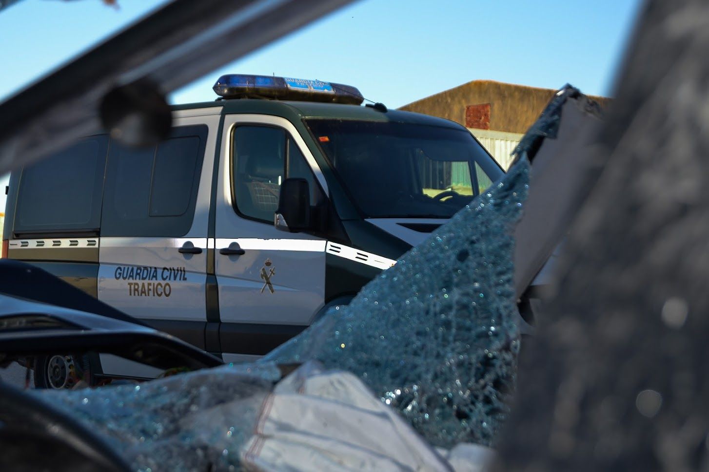 AUGC La Coruña logra que una compañía de transporte indemnice a dos Guardias Civiles tras una colisión contra el coche oficial durante el servicio