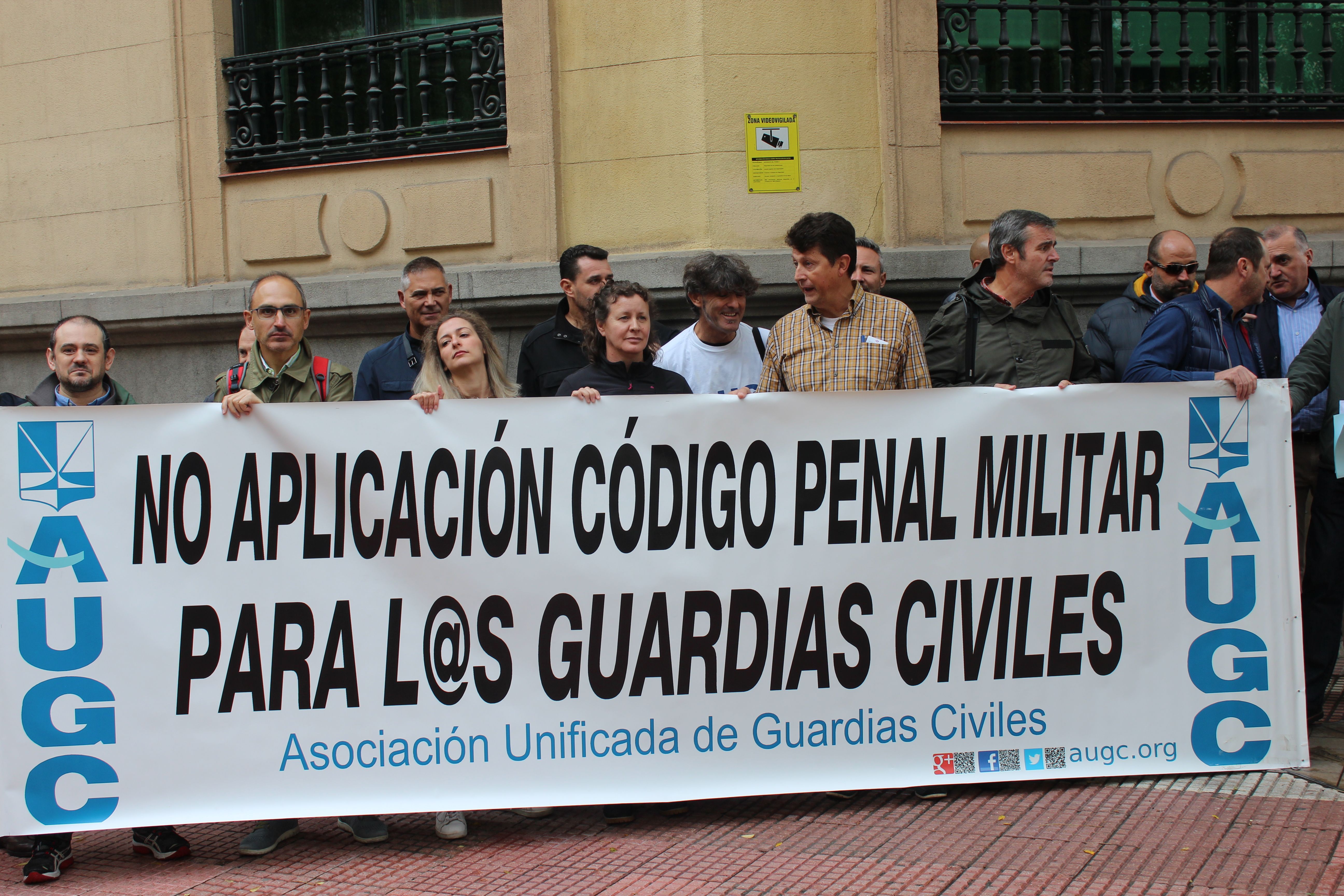 AUGC pide a los grupos parlamentarios una Ley Orgánica para que no se aplique el Código Penal Militar a los guardias civiles en funciones policiales