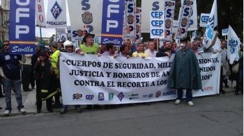 AUGC Andalucia contra los recortes junto al resto de funcionarios andaluces.