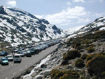 AUGC contraria a que guardias civiles vigilen el acceso a la plataforma de Gredos