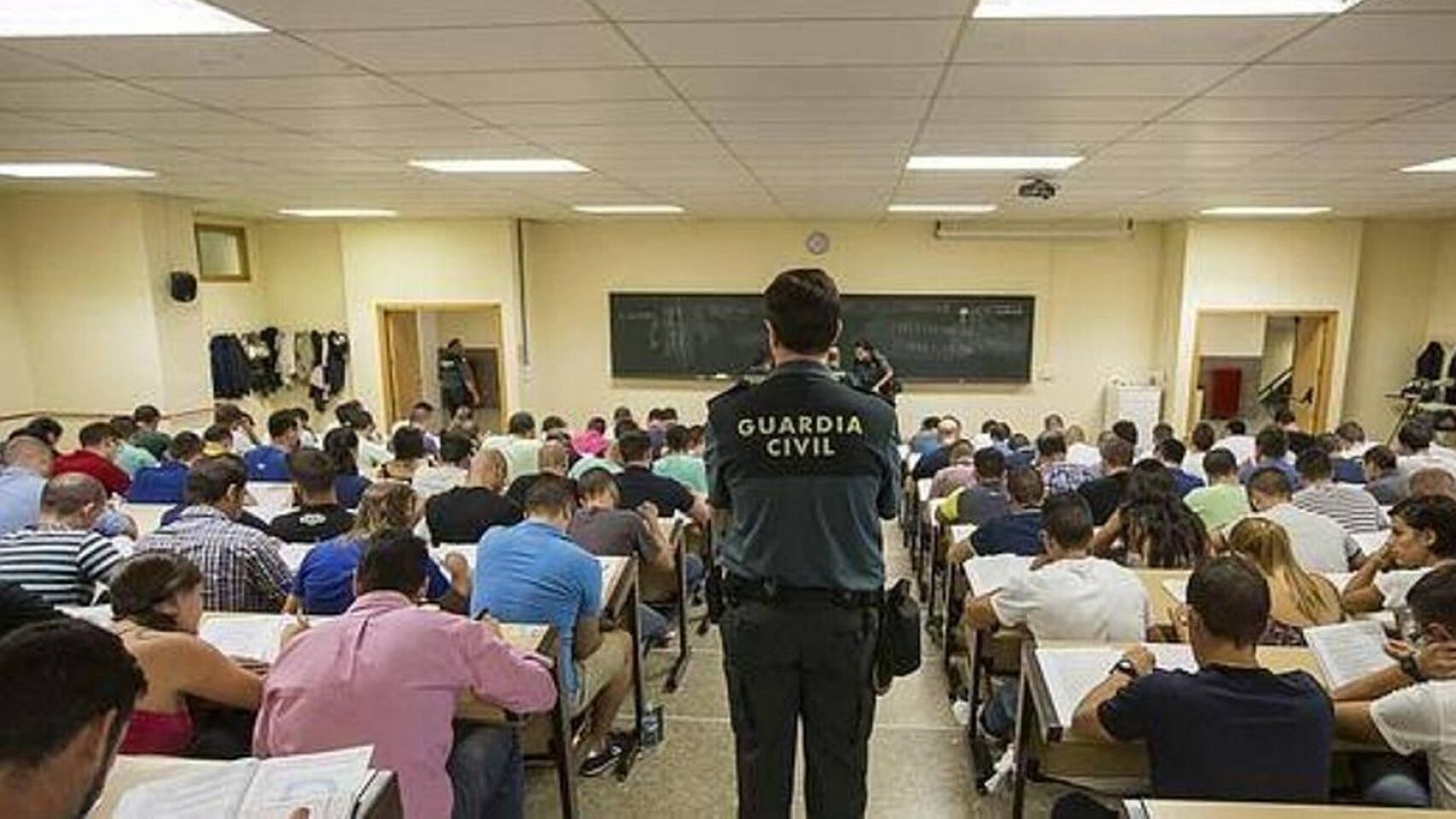 La Jefatura de Enseñanza resuelve la situación de forma chapucera y obliga a repetir exámenes de ascenso a cabo