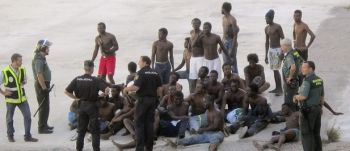 NUEVA OLEADA DE INMIGRANTES EN MELILLA