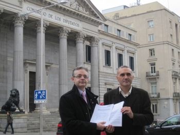 LOS GUARDIAS CIVILES CONTINUARAN RECOGIENDO FIRMAS EN APOYO DE SU INCIATIVA LEGISLATIVA HASTA MARZO DE 2012