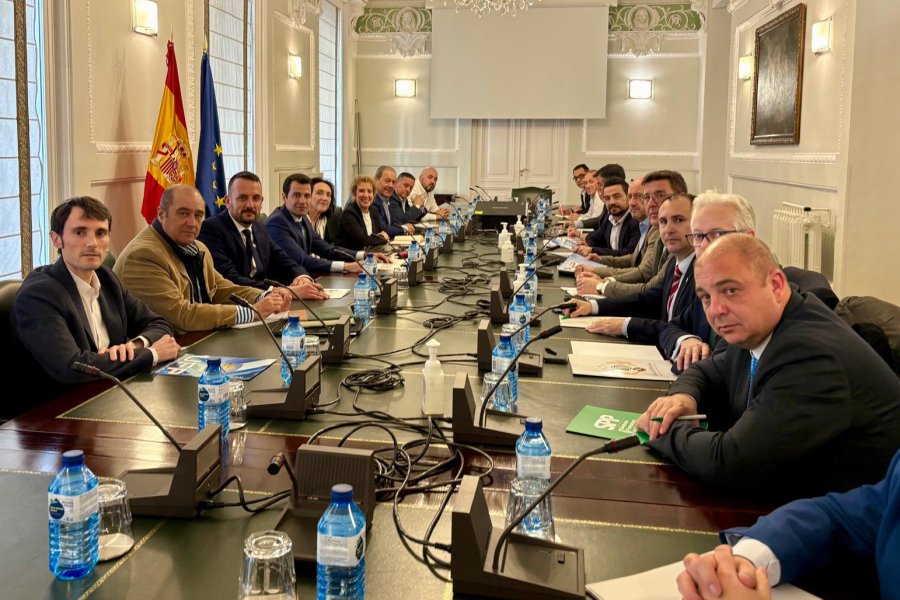 La Plataforma de policías y guardias civiles se reune con la Secretaría de Estado de Seguridad para iniciar los trabajos en el reconocimiento de la profesión de riesgo para una jubilación digna.