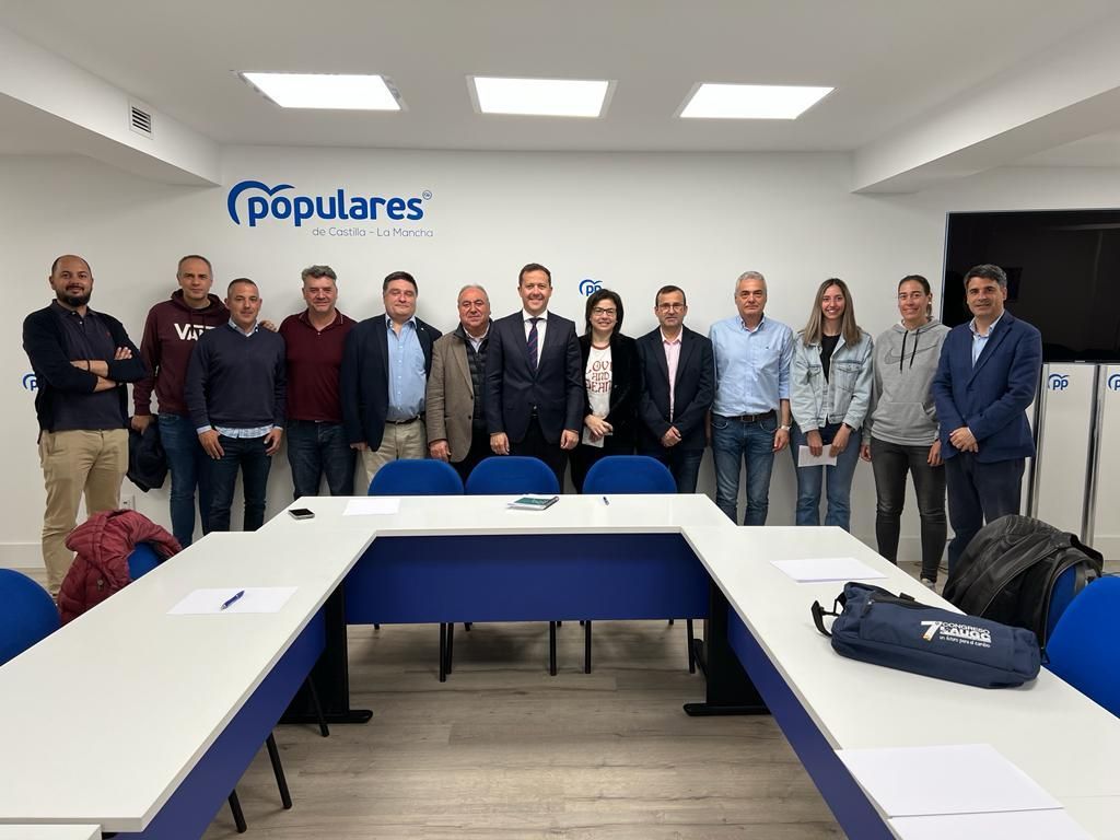 El Partido Popular y representantes de Sindicatos Policiales se reúnen con AUGC Toledo en la sede provincial del partido