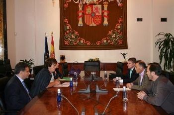 COMUNICADO DE LA REUNIÓN CON LA DEFENSORA DEL PUEBLO