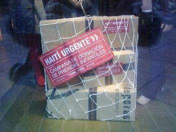 Adolfo Dominguez colabora con AUGC en la campaña