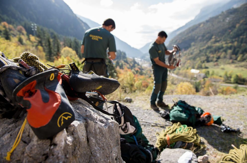 GREIM: en espera dentro de los vehículos durante 40 horas antes de actuar