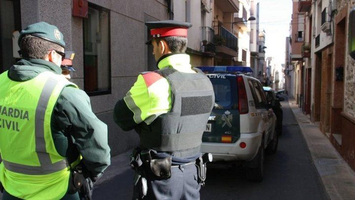 AUGC le recuerda al conseller Forn que los guardias civiles ya están integrados en la sociedad catalana, y que seguirán trabajando allí para hacer cumplir la Ley