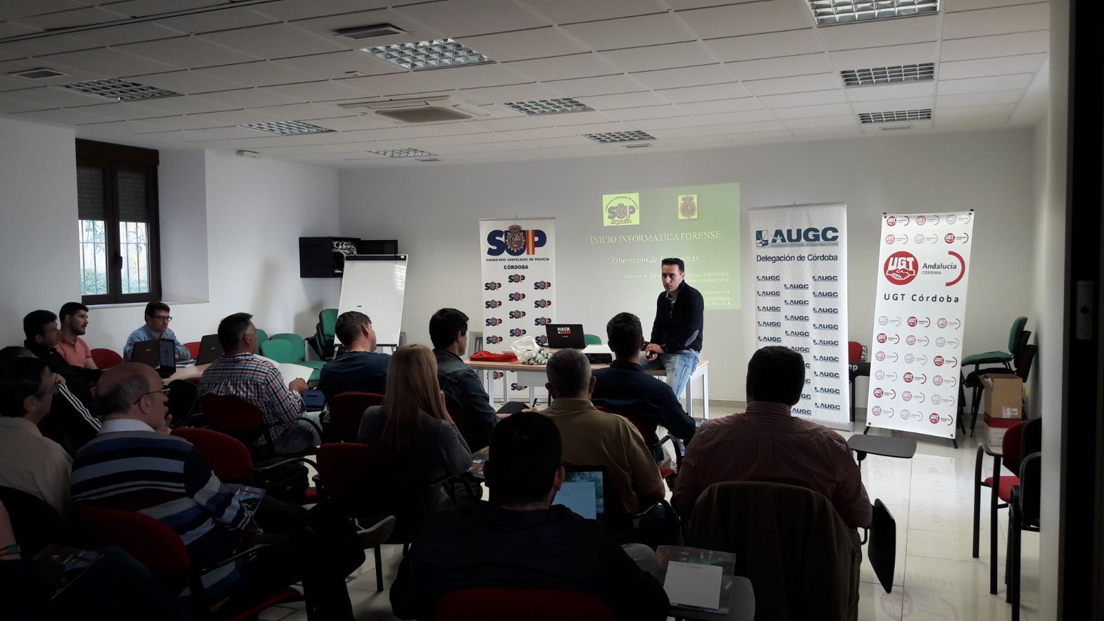 AUGC y SUP forman a policías y guardias civiles en Córdoba sobre informática forense
