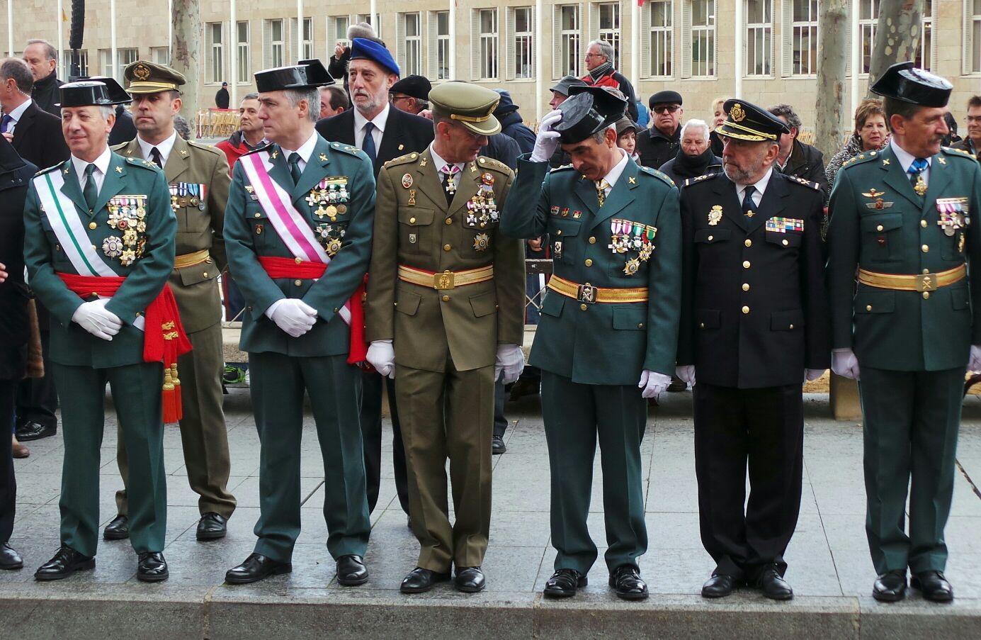 AUGC denuncia el derroche económico y de medios en la entrega de la bandera del Ayuntamiento de Logroño a la Guardia Civil