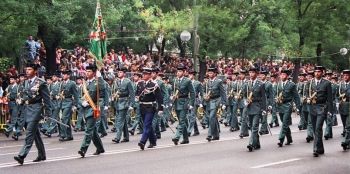 Interior propone expulsar a los guardias que se manifiesten