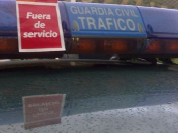 La Instrucción num. 2 sobre vacaciones y permisos de la Agrupación carece de habilitación  normativa para ser aplicada dictada y aplicada.