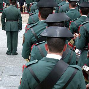 EL CONFIDENCIAL DIGITAL: Agentes de la Guardia Civil doblan el sueldo a otros de forma injusta