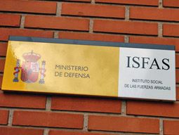Queja por los recortes en las coberturas sanitarias ISFAS 2015