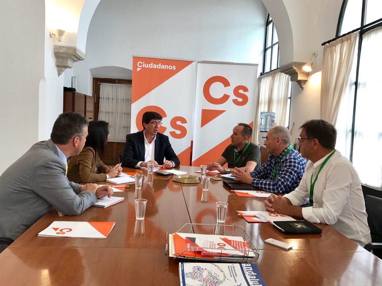 AUGC se reúne en el Parlamento Andaluz con diputados de Ciudadanos