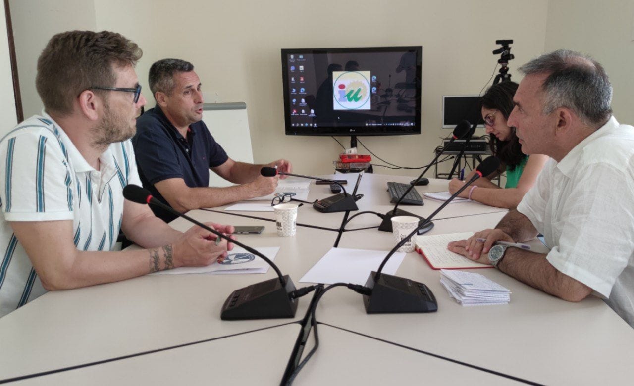 AUGC le traslada a Sumar sus propuestas para mejorar las condiciones laborales de los guardias civiles