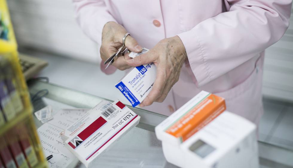 La Comisión de Retirados de AUGC participará en la consecución de una ILP que ponga fin al copago farmacéutico