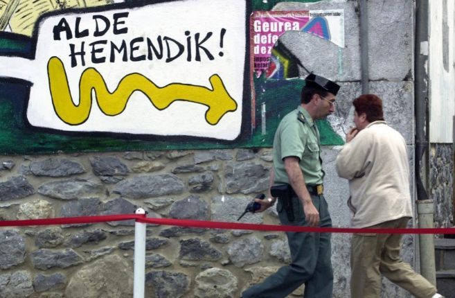 AUGC insta a Interior y a la Fiscalía a vigilar el nuevo acto de acoso que se le hará mañana a la Guardia Civil en la localidad guipuzcoana de Oñate