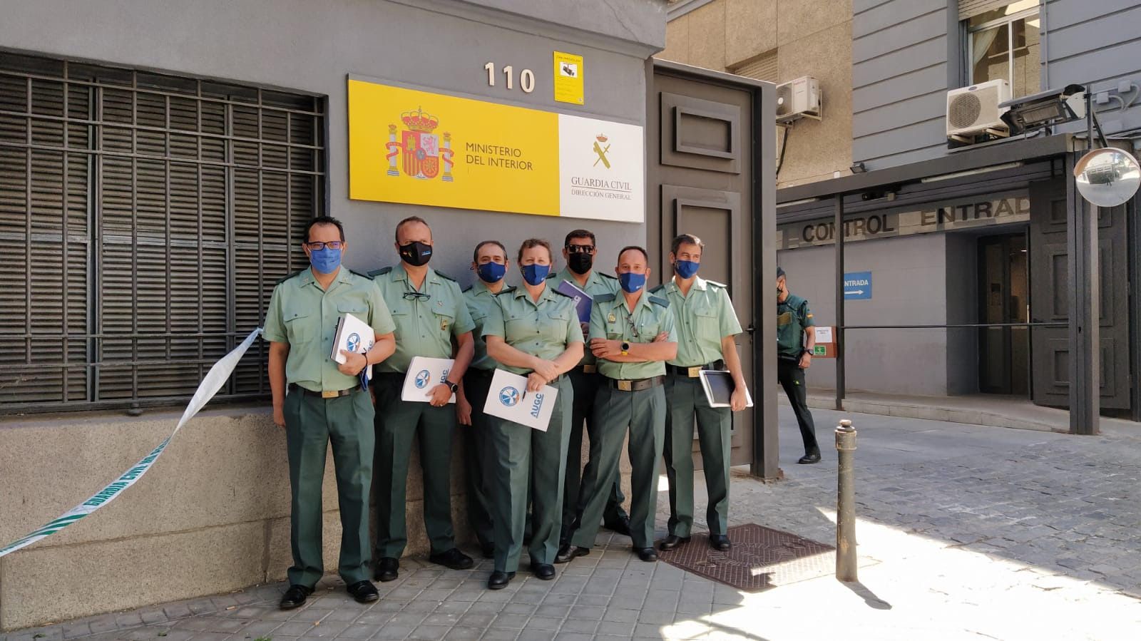 Grande-Marlaska preside el pleno extraordinario para fijar las elecciones al Consejo, pero elude abordar los problemas de los guardias civiles