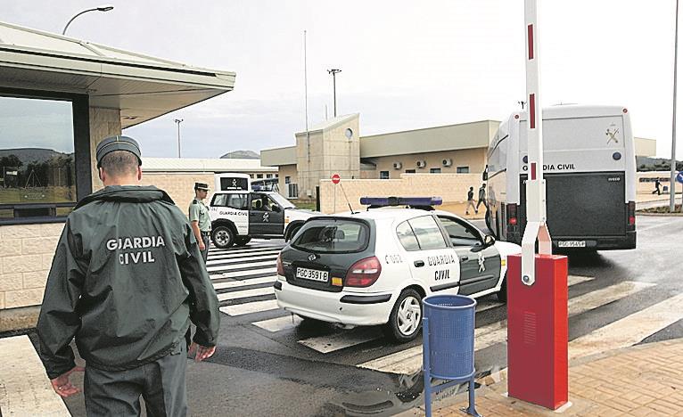 AUGC denuncia el hacinamiento de los guardias civiles que trabajan en los centros penitenciarios