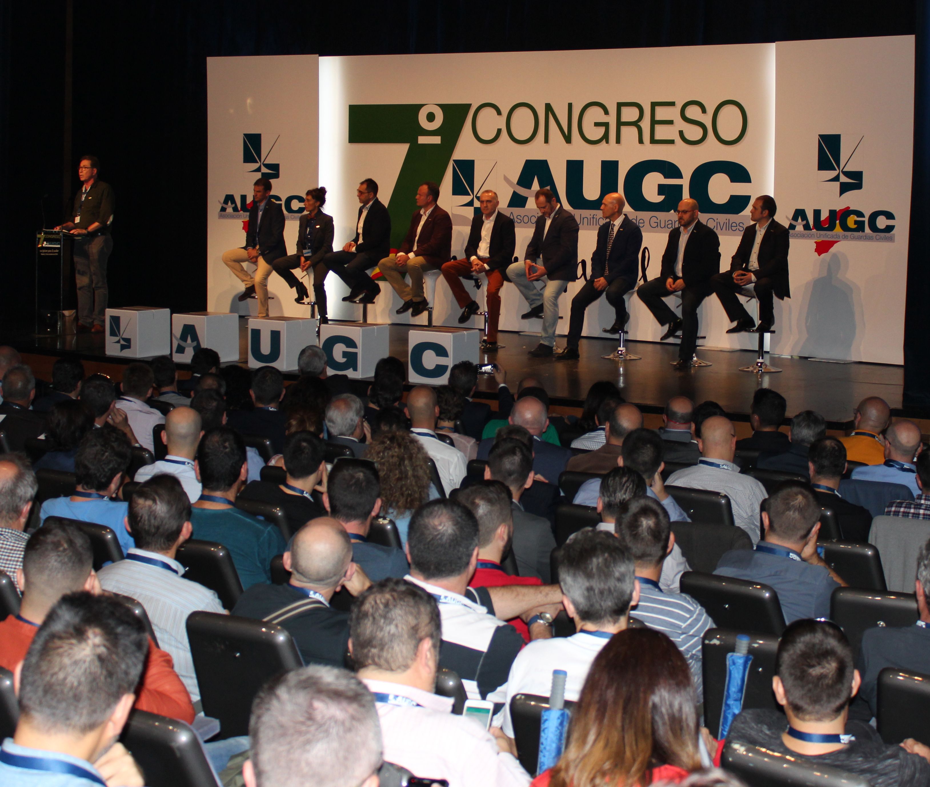 Clamor reivindicativo de la sociedad en el 7º Congreso de AUGC: "Sois sindicalistas, lo quieran o no reconocer"