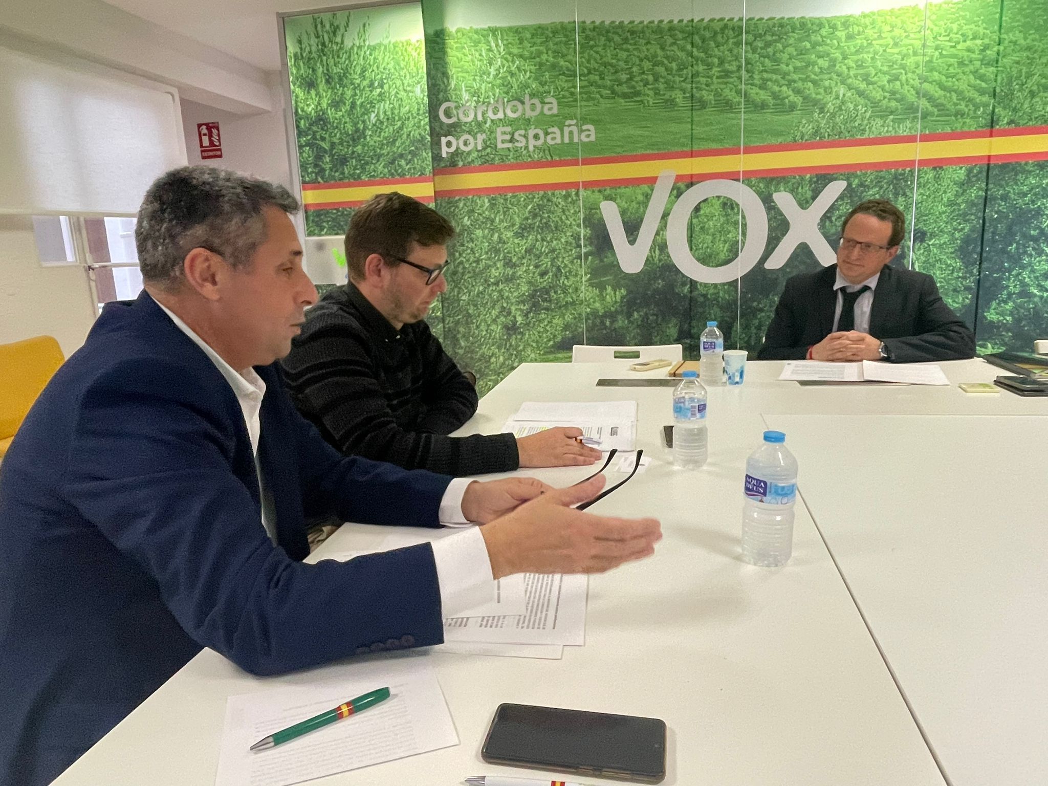 AUGC le traslada al diputado de VOX sus propuestas para mejorar las condiciones laborales de los guardias civiles