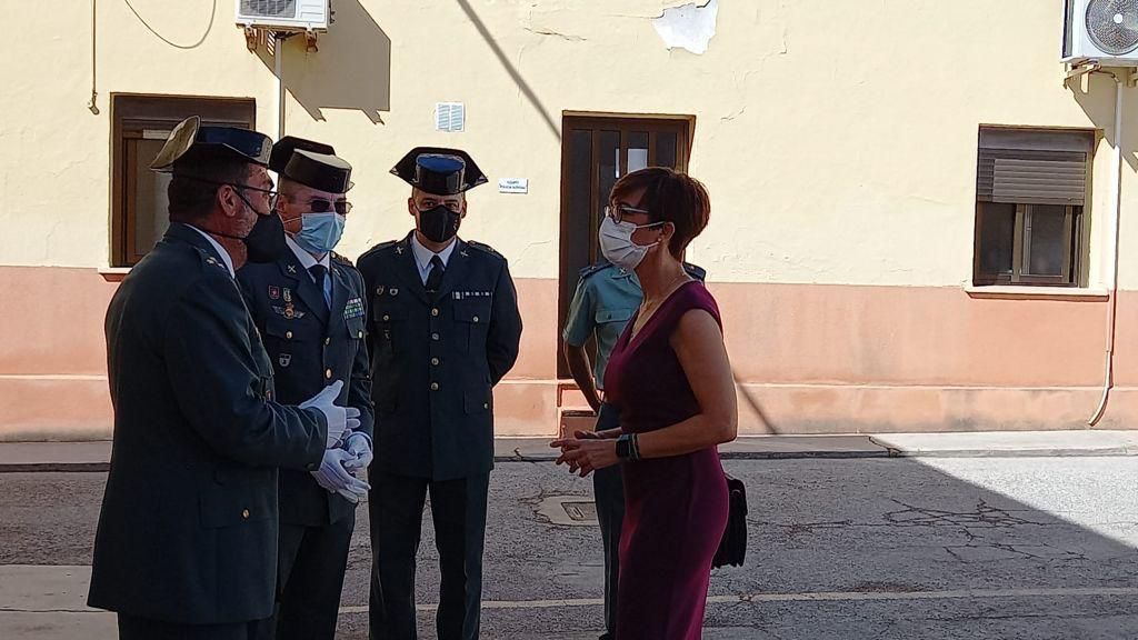 La Directora ignora a las asociaciones, mientras que los guardias civiles deben trabajar en instalaciones plagadas de cucarachas
