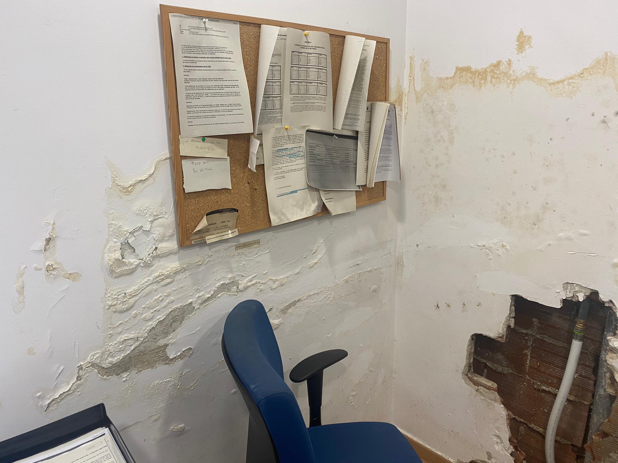 AUGC vuelve a denunciar el estado de los cuarteles de la Guardia Civil: el último ejemplo, en Galapagar, con moho y humedad en las paredes