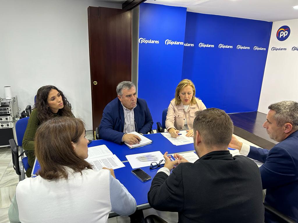 AUGC traslada a los parlamentarios del PP sus propuestas para mejorar las condiciones laborales de los guardias civiles
