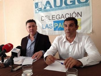 Guardias civiles piden fusionarse con la Policía Nacional y mandar 3.000 efectivos duplicados a la Canaria