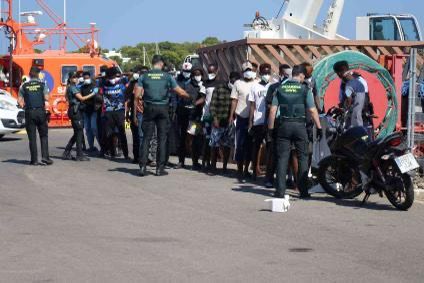 AUGC Almería traslada al Partido Popular la urgencia de declarar profesión de riesgo y de reformar el Código Penal contra el petaqueo