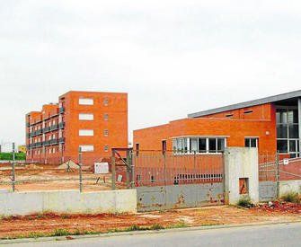 La DGGC sigue paralizando la entrada en funcionamiento del Puesto de Puente Genil