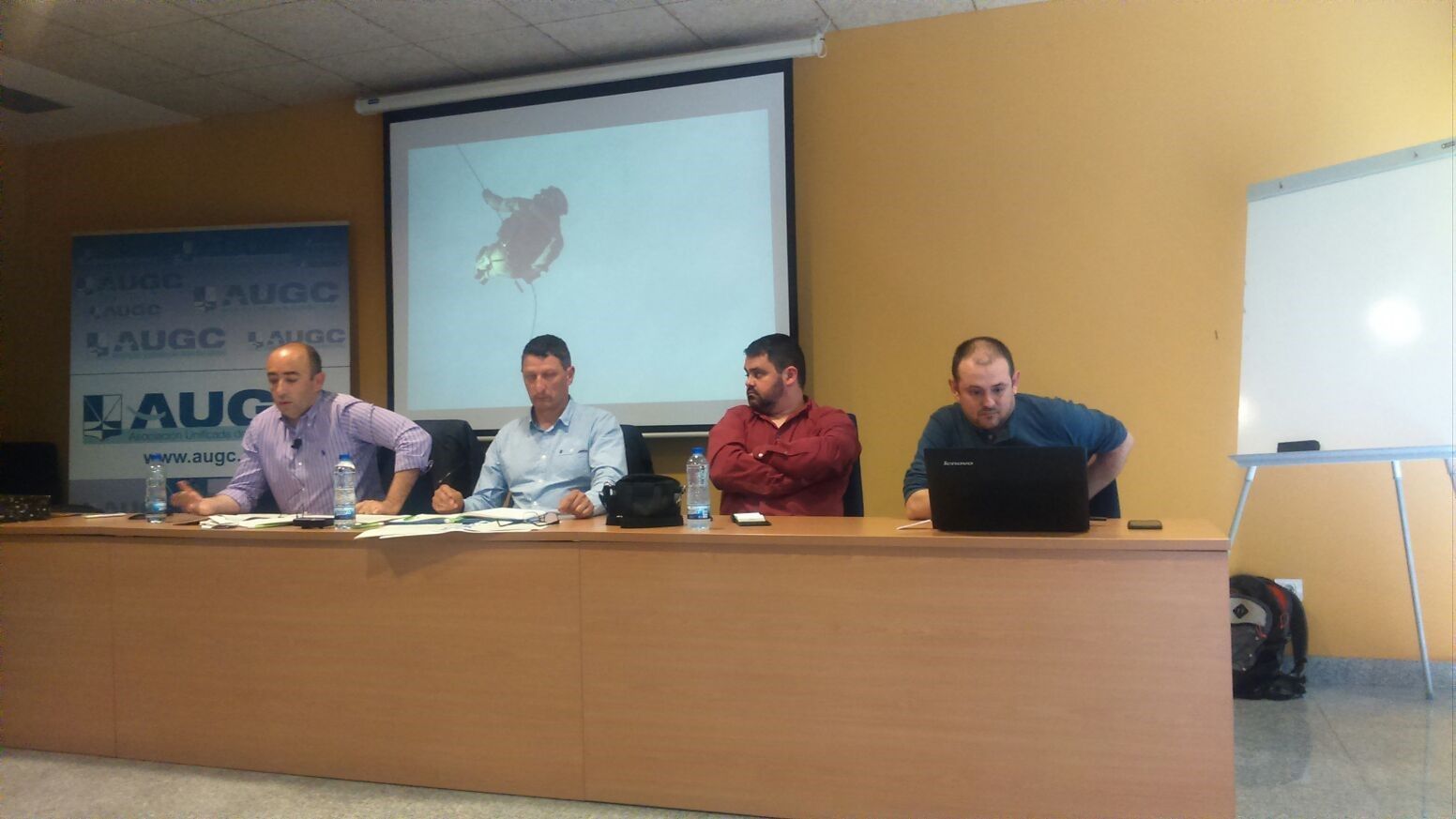 AUGC Pontevedra reelige a su secretario general y renueva su junta directiva