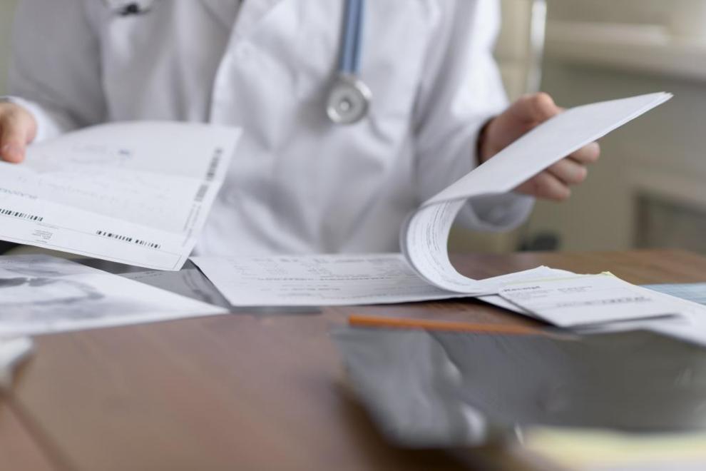 El proyecto de Sanidad de la Guardia Civil busca reducir el número de bajas médicas descontando dinero a los trabajadores