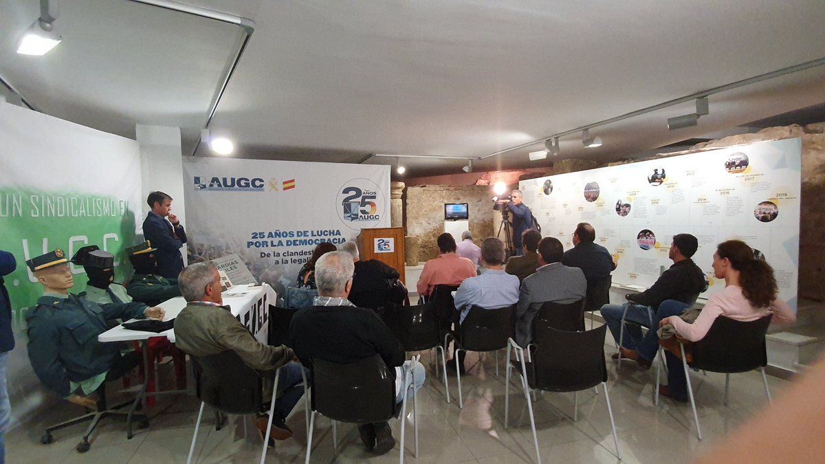 Llega a Mérida entre gran expectación la exposición itinerante en conmemoración del vigésimo quinto aniversario de AUGC