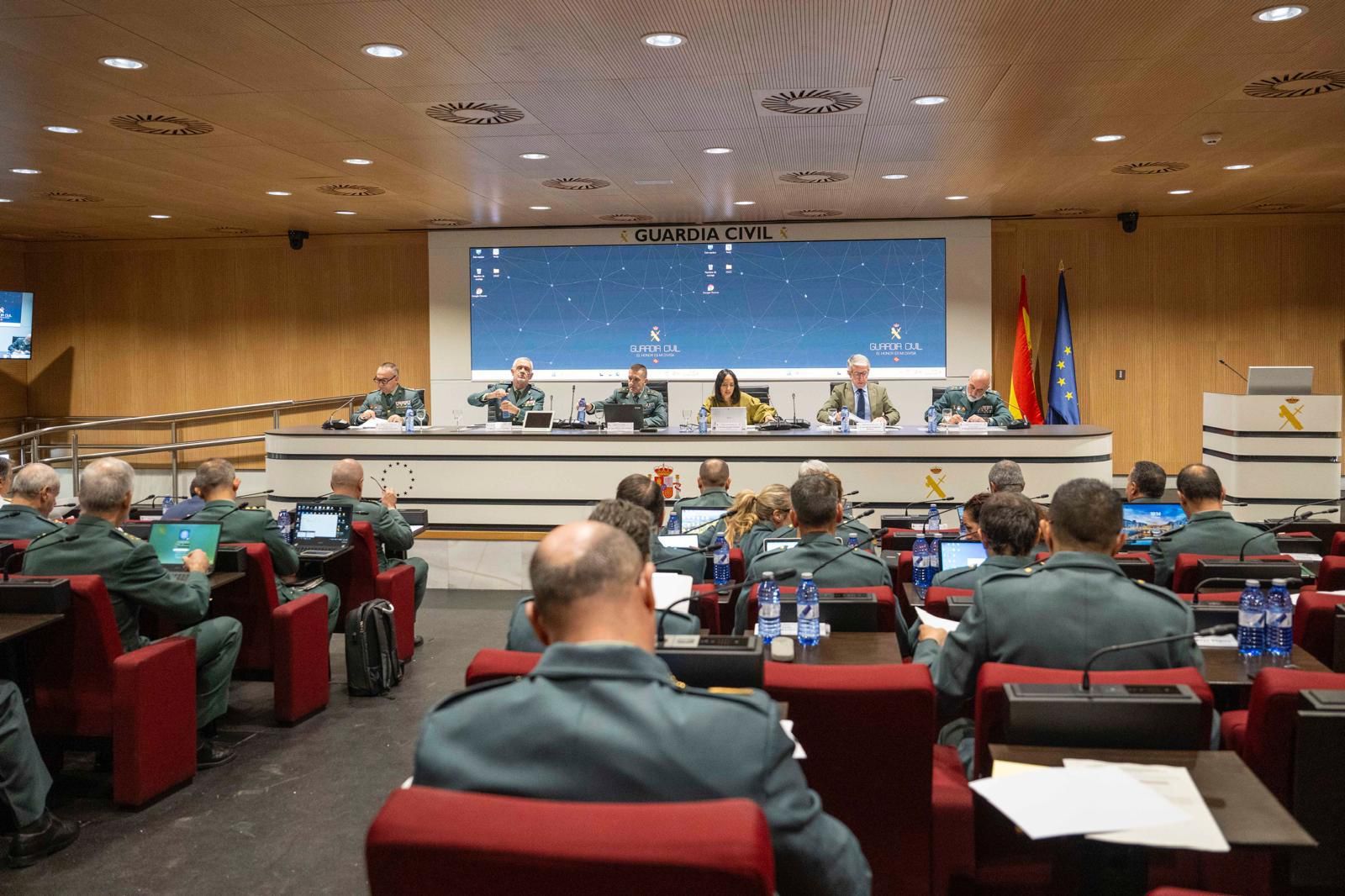 Celebrado Pleno del Consejo: se inicia una etapa con Mercedes González al frente de la Guardia Civil