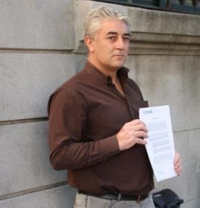 ESCRITO INSTANDO INTERPOSICIÓN RECURSO DE INCONS. AL DEFENSOR DEL PUEBLO