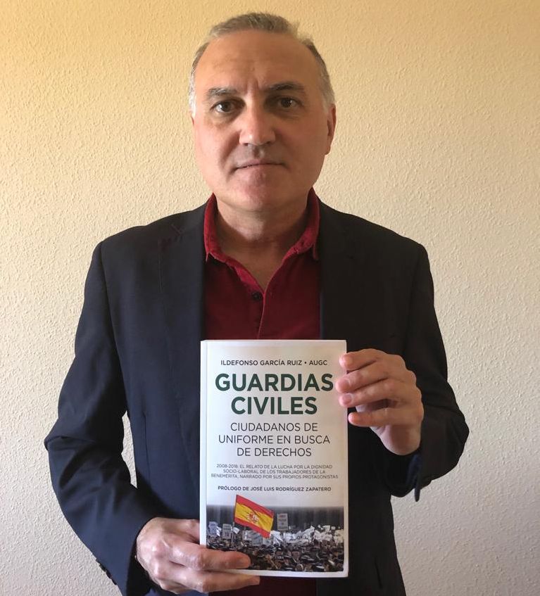 "En los 20 últimos años, la vida de los guardias civiles ha cambiado sensiblemente a mejor: hemos conquistado nuestra dignidad"