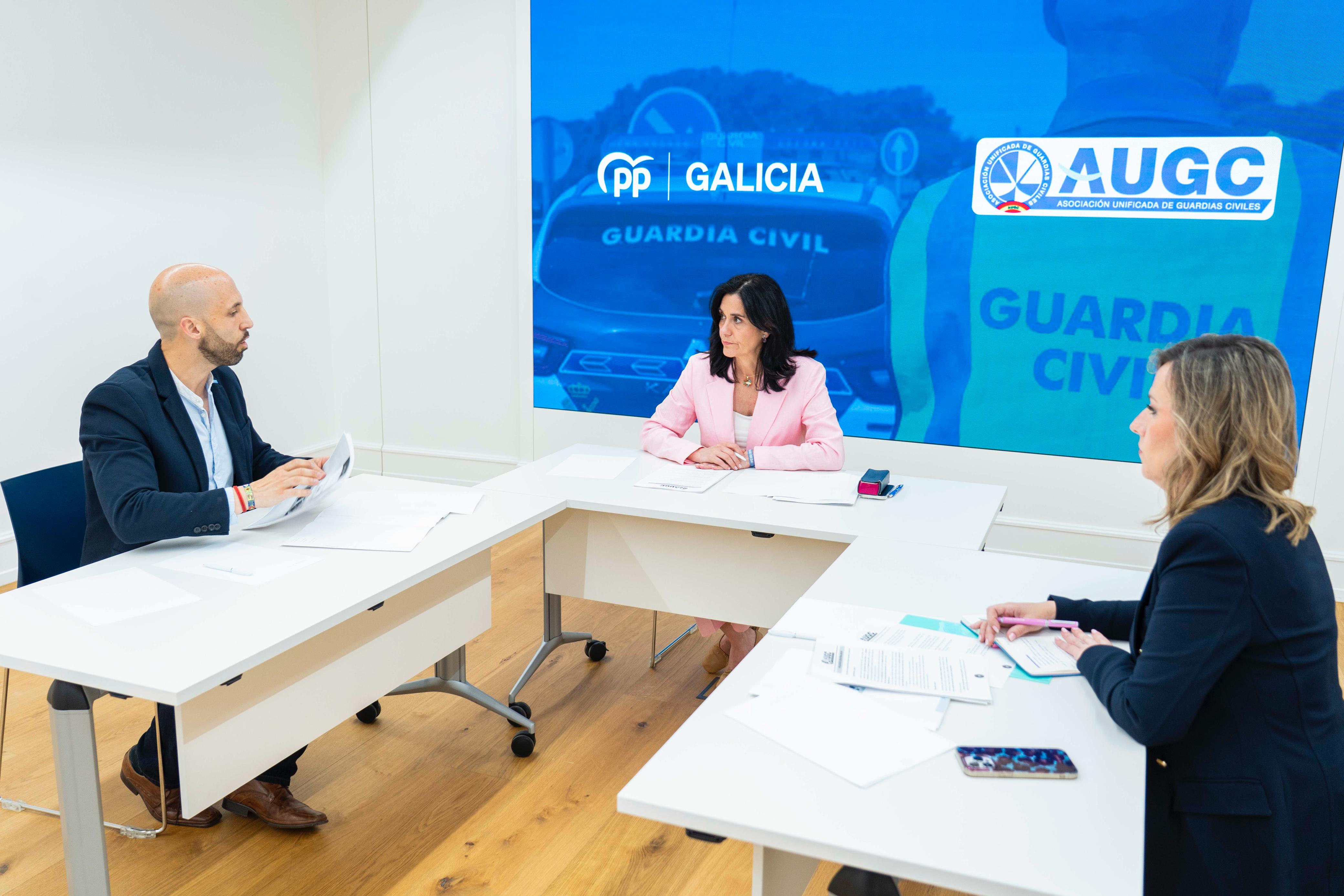 AUGC cierra ronda de contactos en Galicia con respaldo del PPdeG para reformar el Código Penal Militar y mejorar el bienestar de los guardias civiles