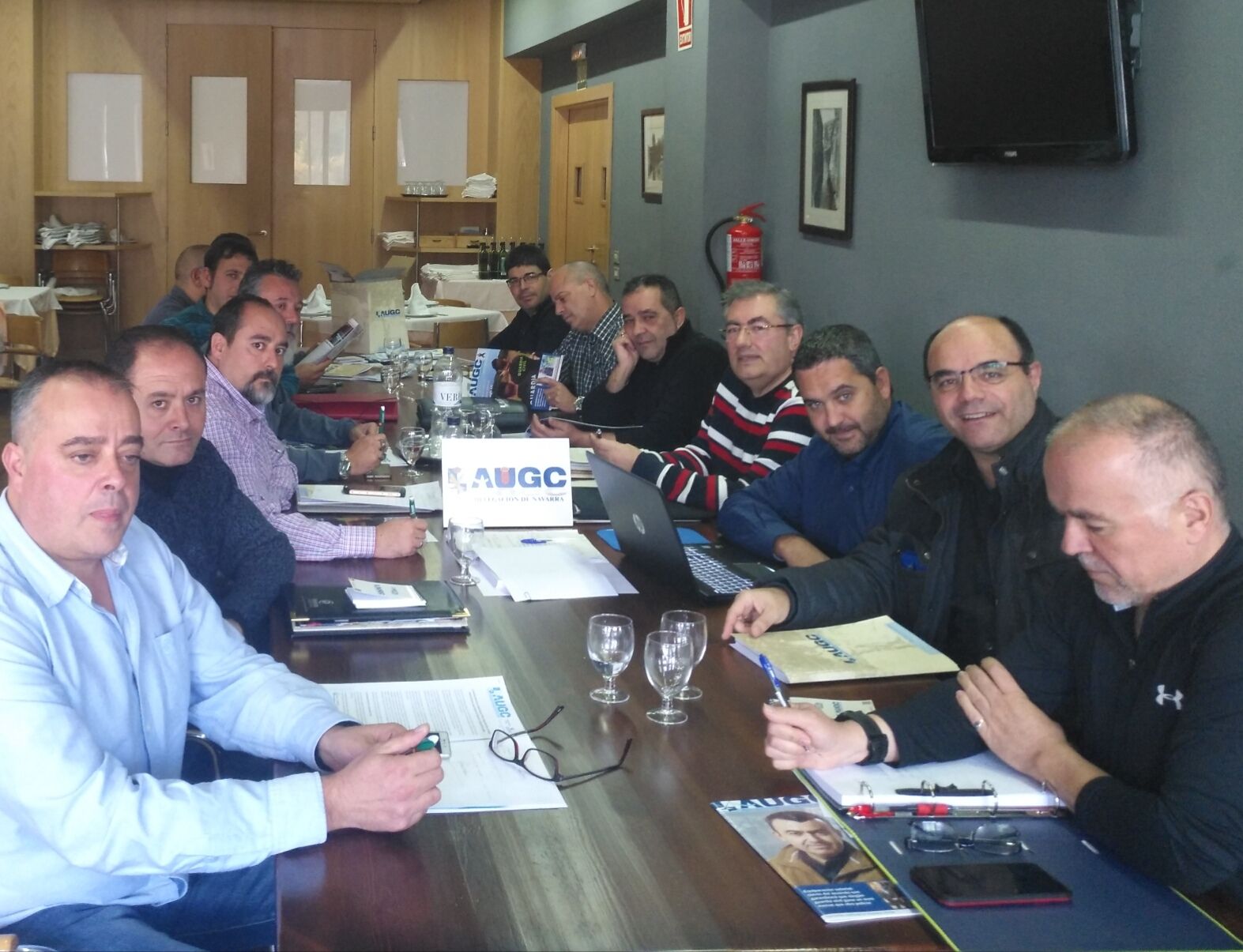 Gran preocupación entre las familias de los guardias civiles de Tráfico de Navarra ante la posible transferencia de competencias a la Policía Foral