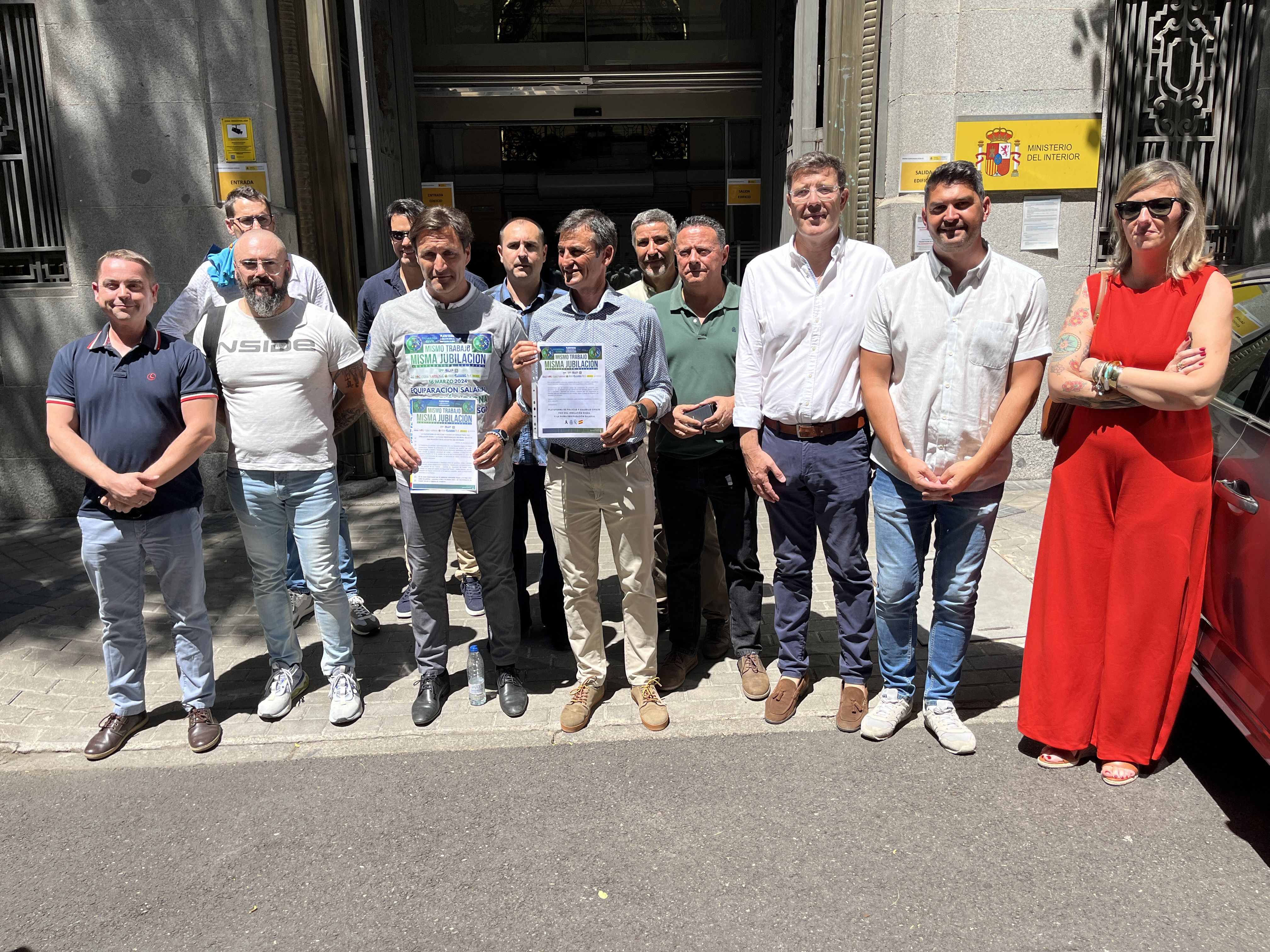 La Plataforma conjunta de policías y guardias civiles solicita una reunión urgente con el ministro del Interior