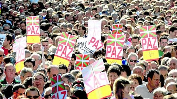 Carta contra la retirada del recurso de inconstitucionalidad a la Ley de Atención a Víctimas de Abusos Policiales