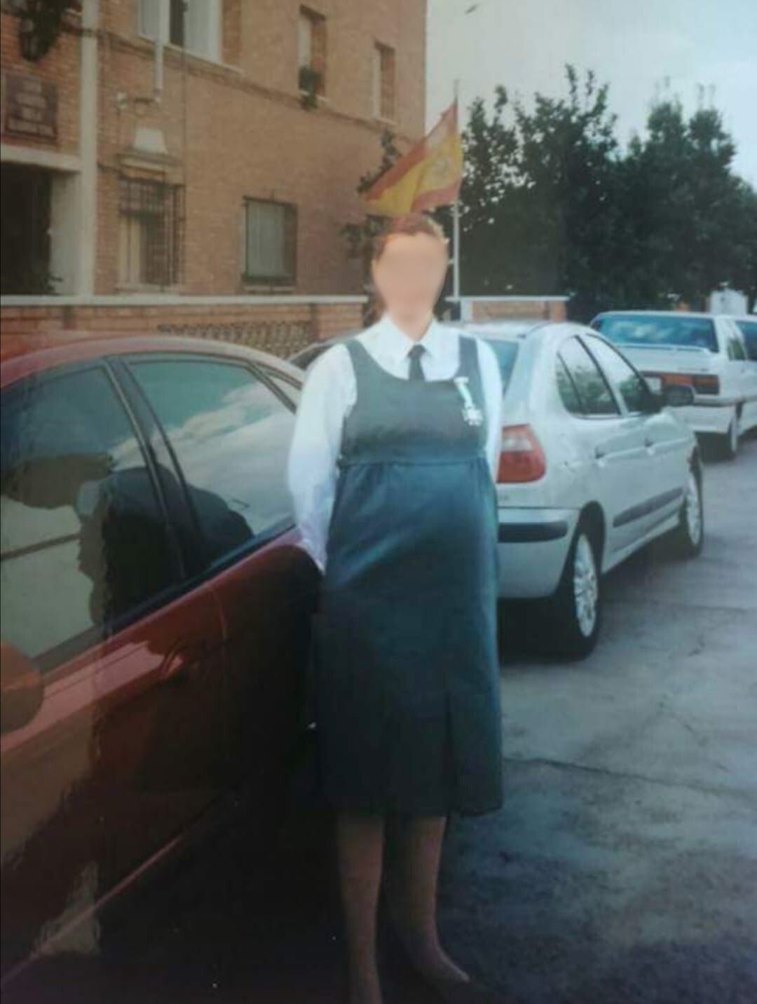 La Guardia Civil borra la palabra "mujer" en el texto de su normativa