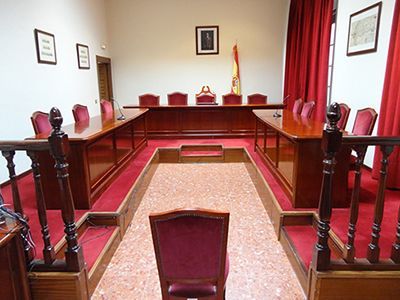 La insolvencia de los agresores de varios Guardias Civiles propicia que el Estado afronte una indemnización de más de 60.000 euros