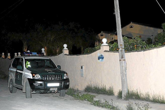 Condenado a tres años y medio de prisión un individuo que se atrincheró con armas cortantes e hirió gravemente a un Guardia Civil