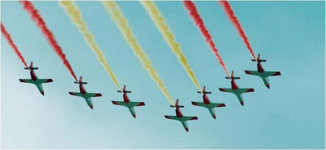 La publicidad institucional en el día de la Patrona se sucede sin que los Guardias Civiles puedan realizar bien su trabajo por la falta de material