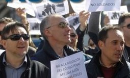 Ya ha salido el segundo número de 'La Revista de AUGC', con la #MareadeTricornios en portada
