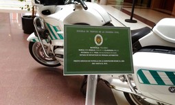 AUGC Tenerife denuncia que se siguen utilizando para el servicios motos que la Guardia Civil considera históricas